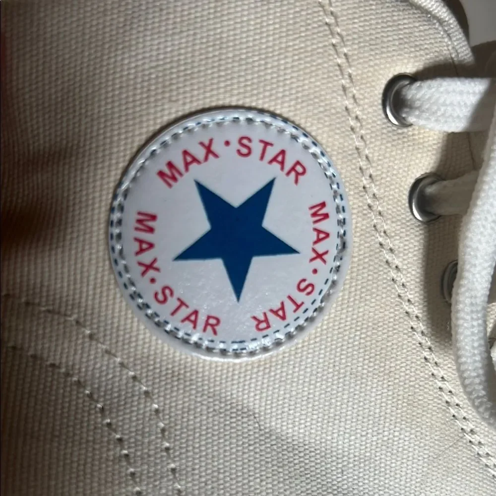 max star these stylish